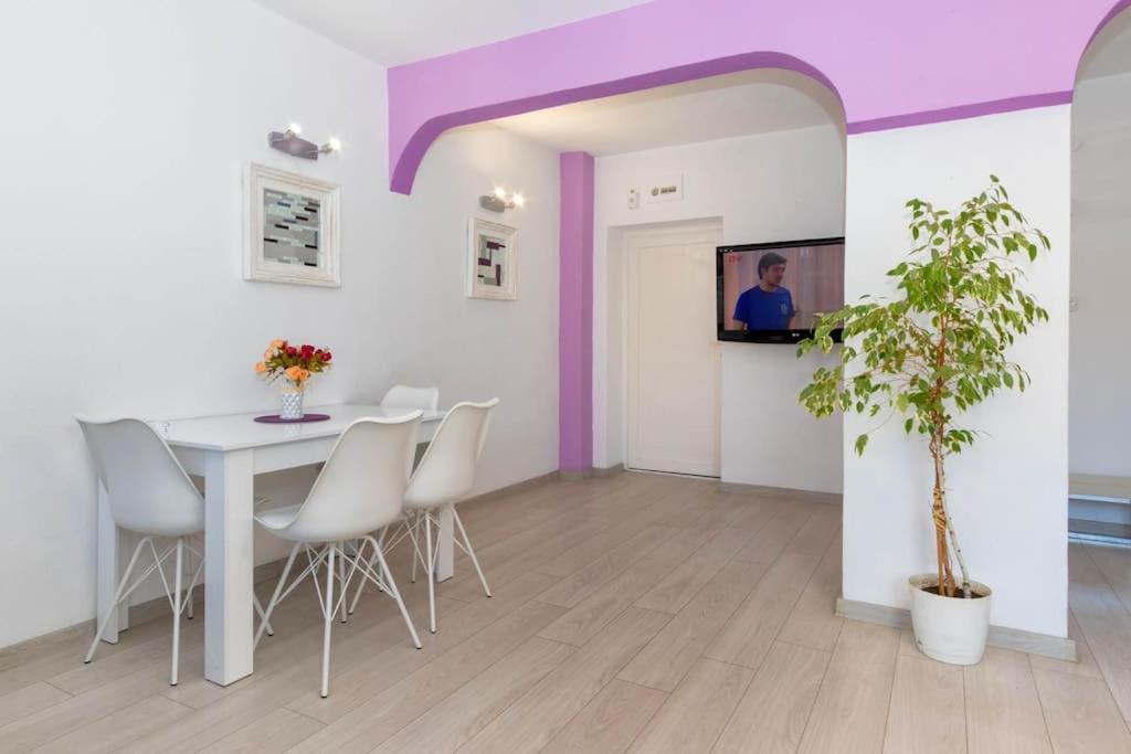 Sunny 2-Bedroom Maisonette Varna & Parking 外观 照片
